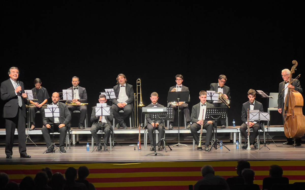La Cobla Ciutat de Terrassa ha interpretat el concert de sardanes a Sallent - Jaume Vilà