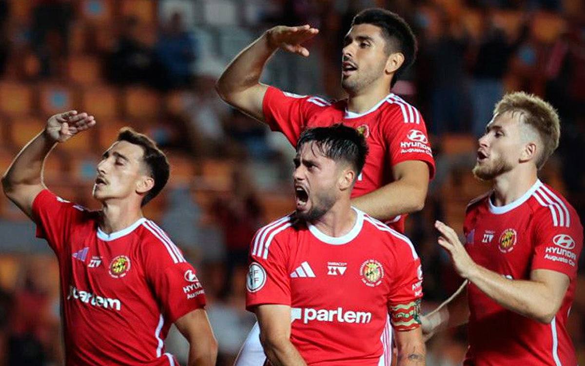 El Nàstic goleja l’Eldense en 10 minuts màgics i Luis César agafa aire