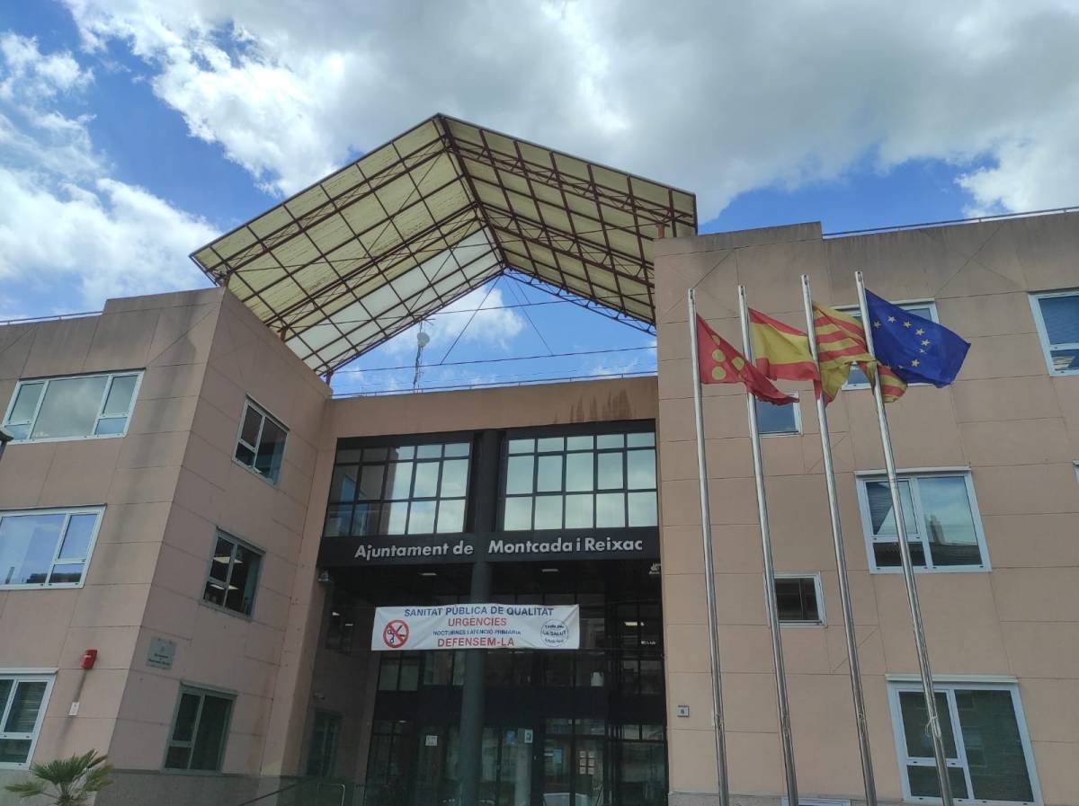 Edifici de l'Ajuntament de Montcada i Reixac - Cedida