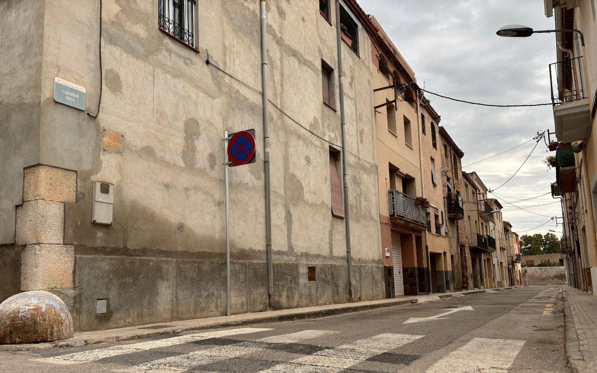 Comencen les obres que transformaran dos carrers del nucli antic del Morell