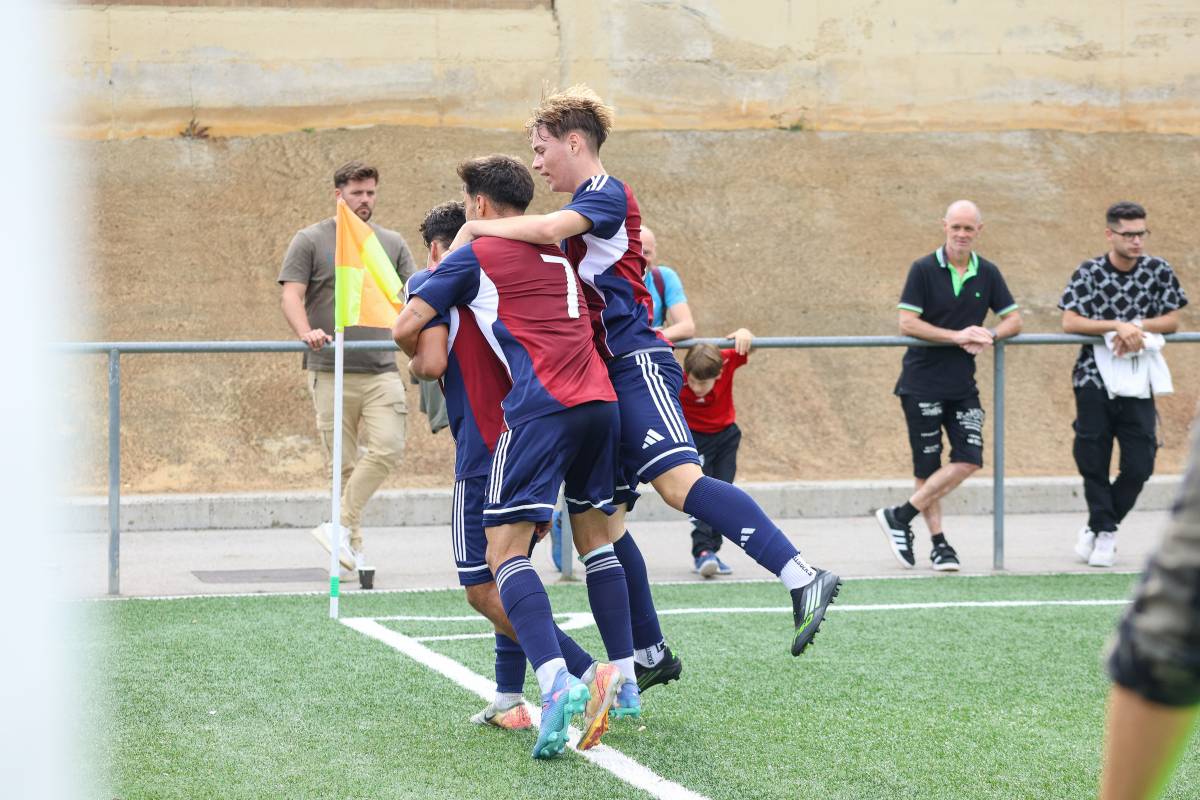 Empat del CE Mercantil en el primer partit al Joan Murtró