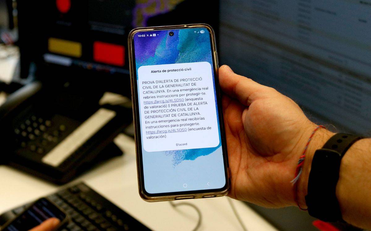 Nova prova de missatges d'alerta als mòbils de Protecció Civil: «Gran part de la població l'ha rebut»