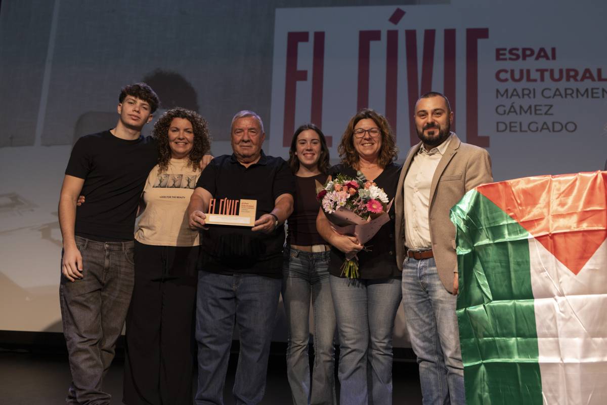 Mari Carmen Gámez ja posa nom al Centre Cívic de Polinyà