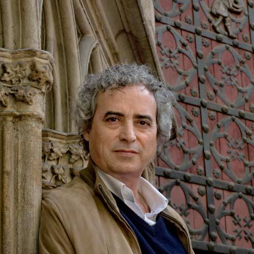 Ildefonso Falcones, autor de «L'església del Mar», denúncia no estar convidat a una fira del llibre per «motius polítics»
