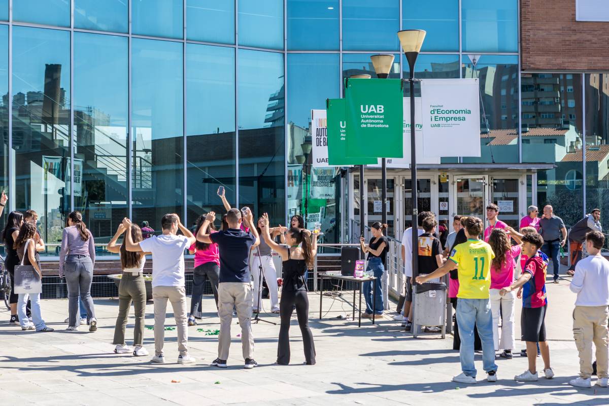 Una festa per unir la comunitat universitària: "S'ha de ser una mica pocavergonya"