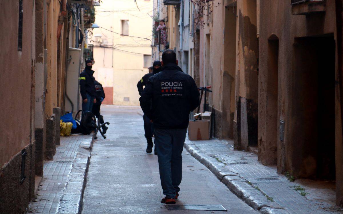 Almenys tres detinguts a Valls en un operatiu policial contra el tràfic de drogues