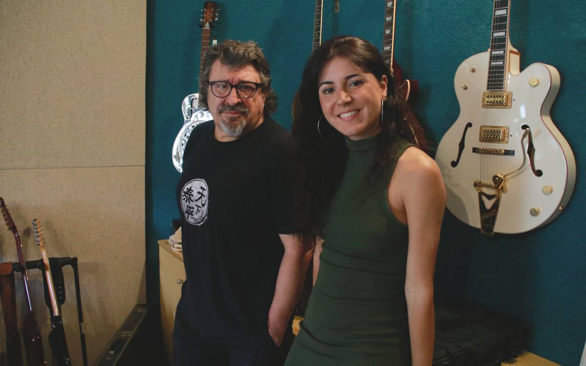 Pep Sala i Estela Navarro a l`estudi de gravació.