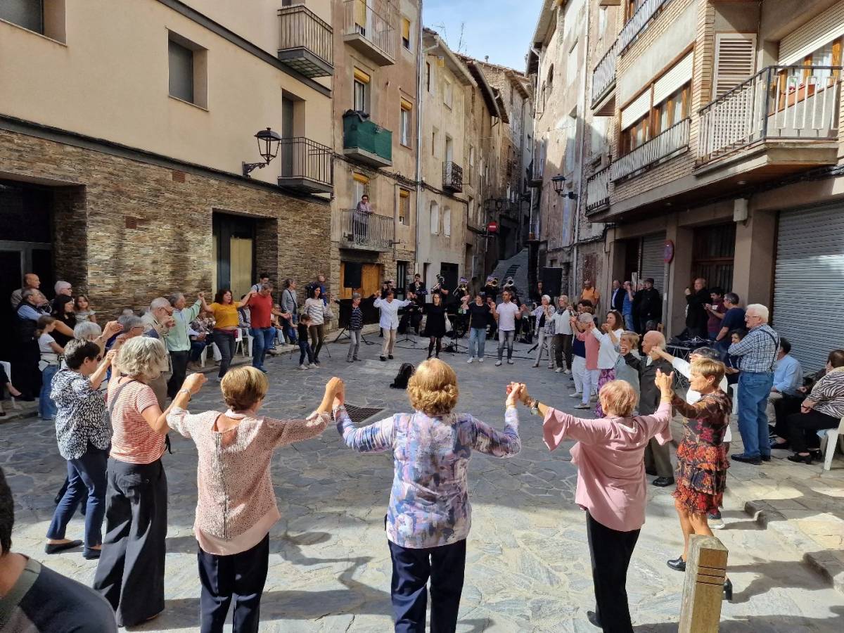 La Pobla de Lillet celebra la Festa Major del Roser commemorant els 125 anys de futbol al poble