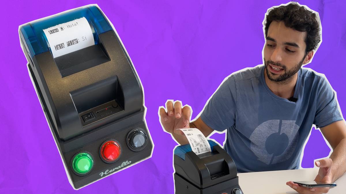 El WhatsApp en format fax que connecta la gent gran amb la família