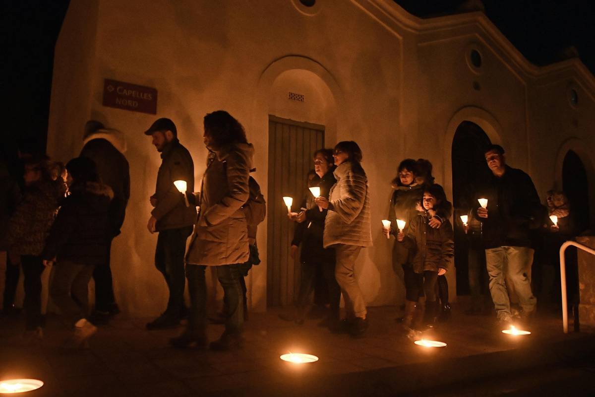 Tornen les visites guiades nocturnes al Cementiri General de Reus per Tots Sants