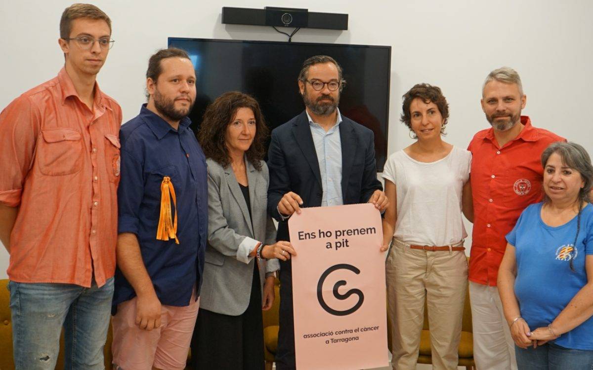 «Ens ho prenem a pit»: Presenten la primera protagonitzada per pacients i supervivents de càncer de mama a Tarragona