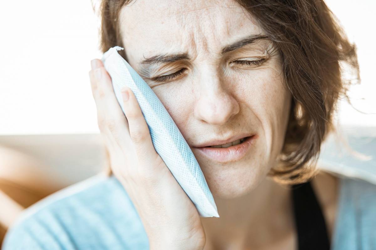 Cinc aliments que convé evitar si et fan mal les dents
