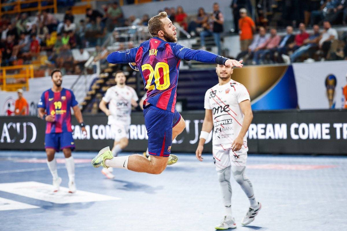 Aleix Gómez i Dani Fernández, campions del món de clubs amb el Barça