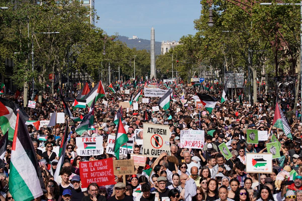 Clam per Palestina a Barcelona: 50.000 manifestants contra el genocidi