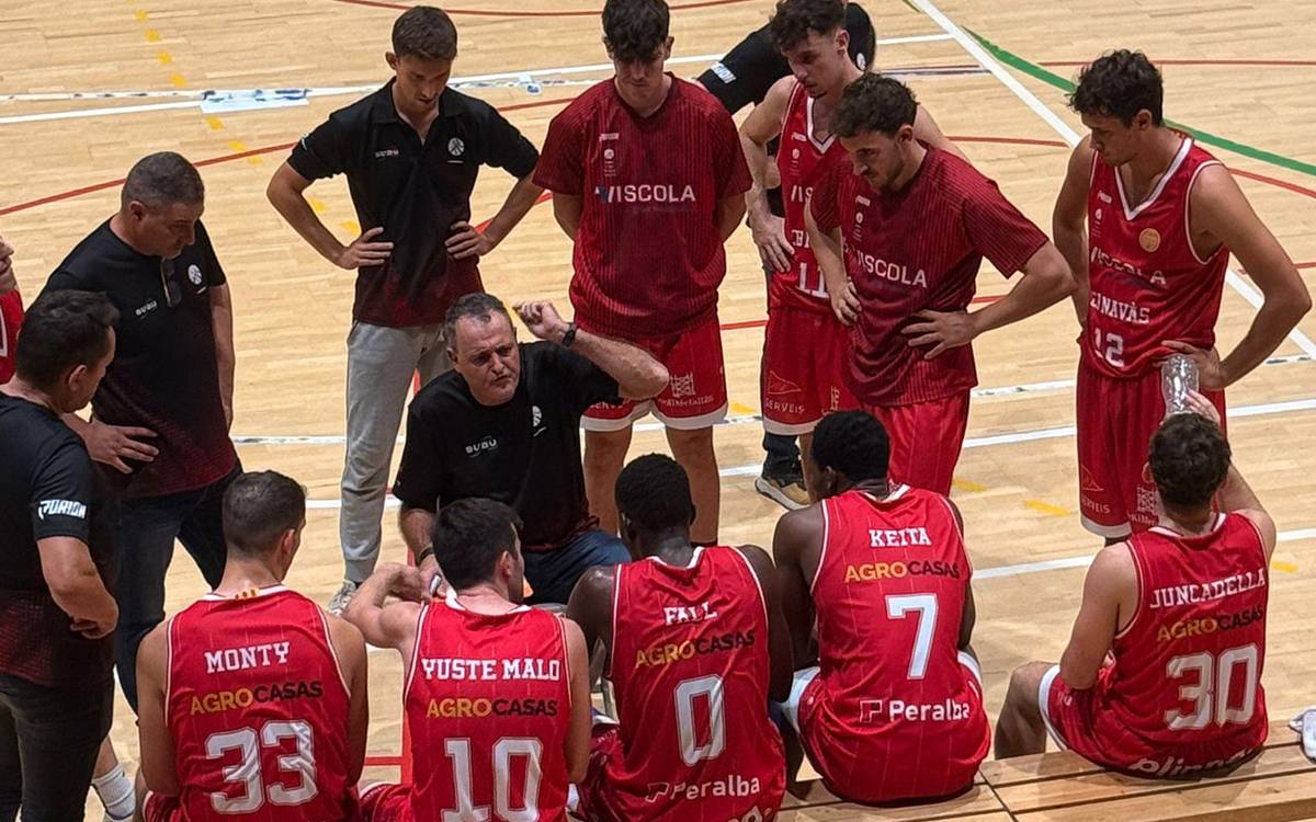 El CB Navàs Viscola arrenca la Tercera FEB amb una victòria agònica a Quart (70-71)