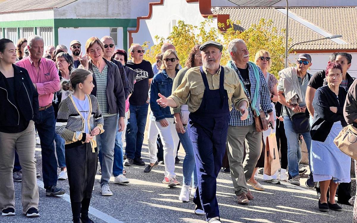Les visites guiades han mostrat com era la vida a les colònies del mig Cardener - Jaume Vilà