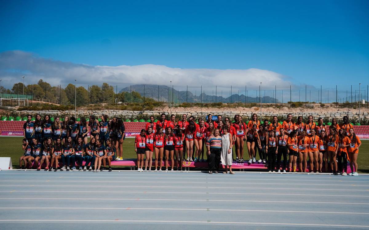 L'Avinent Manresa brilla al Campionat d'Espanya sub16 amb rècord estatal i un or en pes