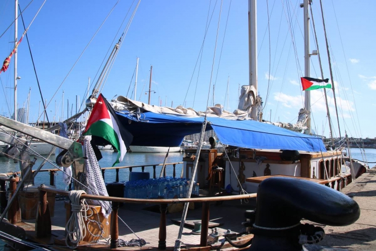 Sis dels dinou activistes que s'han quedat a Israel inicien una vaga de fam