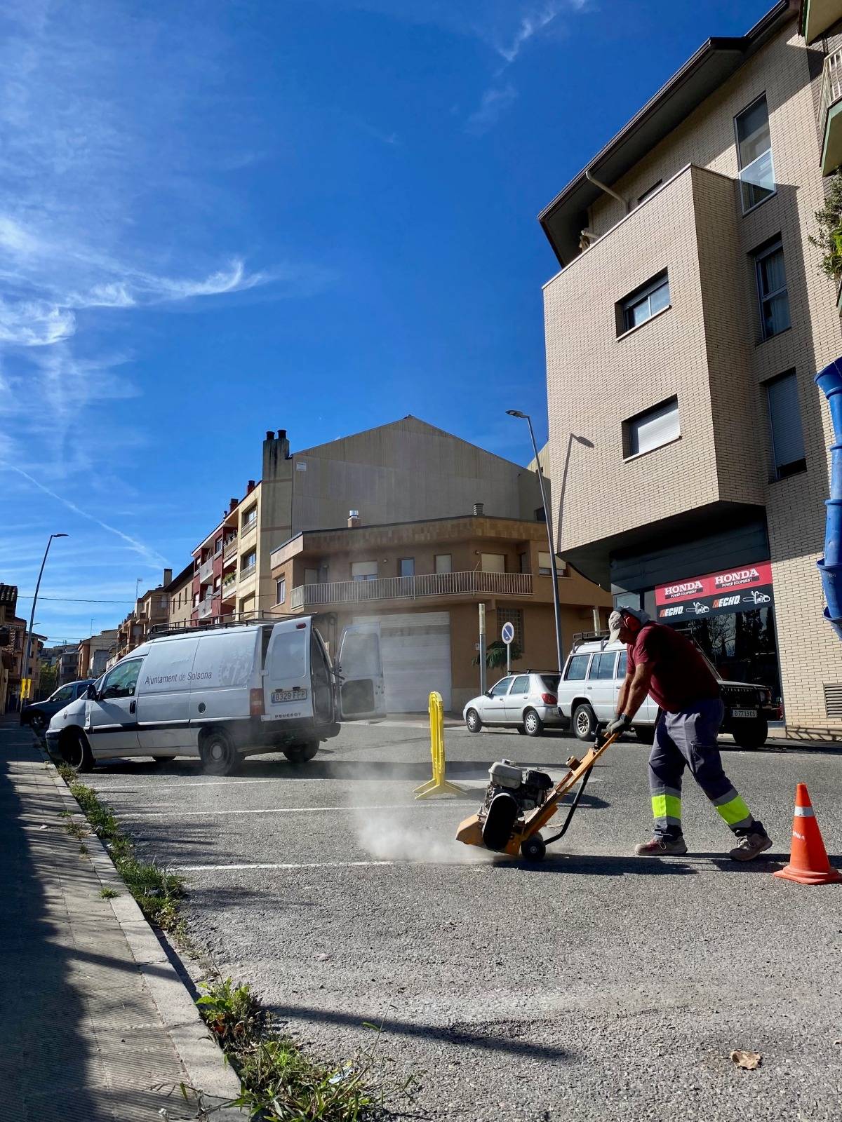 Modifiquen l’estacionament del carrer de Sant Agustí de Solsona per guanyar espai