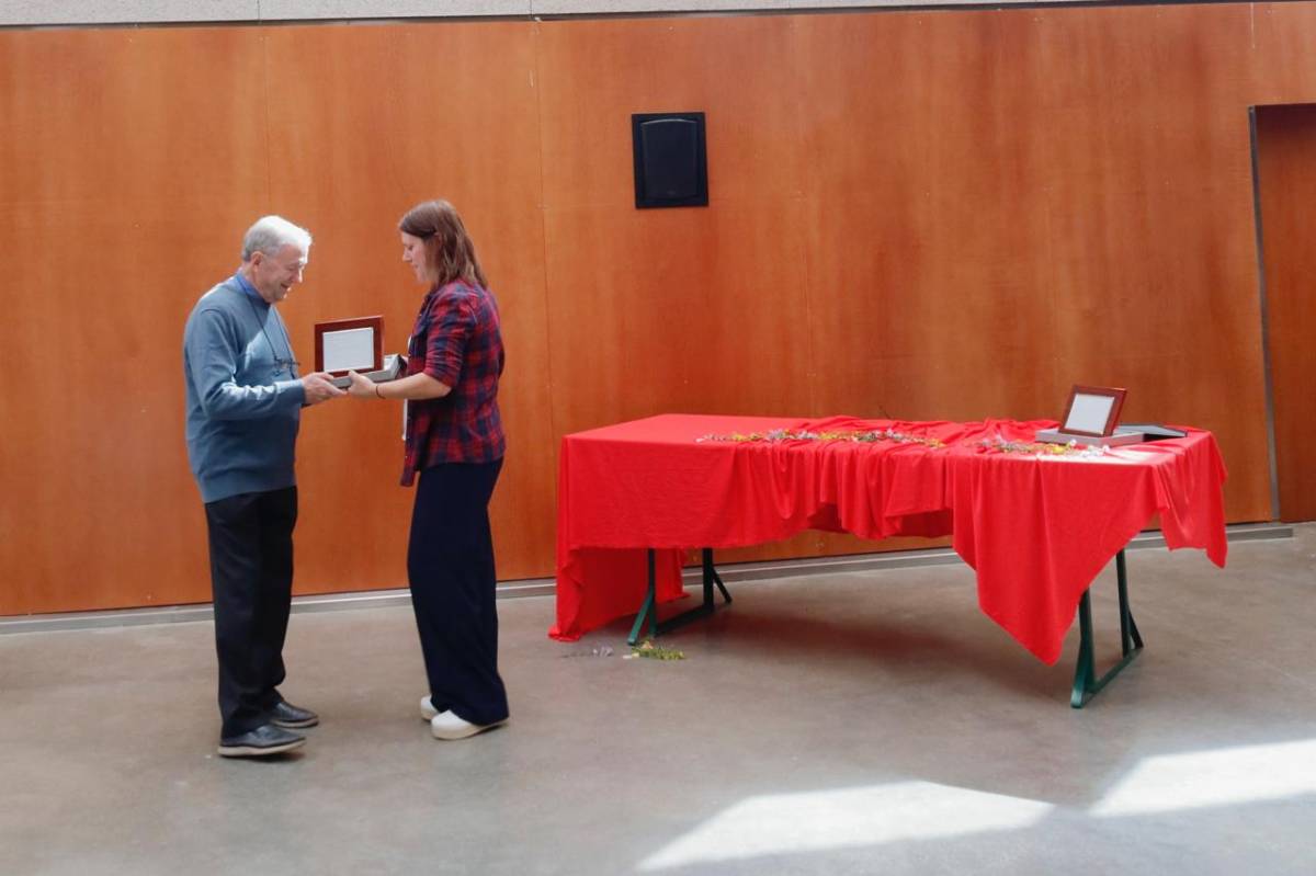 Homenatge gent gran de Llobera - Lluís Prat - 