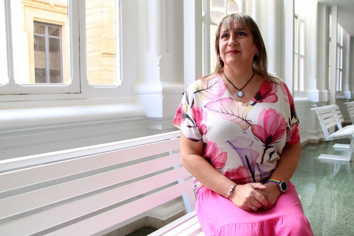 Més d'un centenar de dones trans s'han sotmès a la intervenció que permet tenir una veu femenina a l'Hospital Clínic