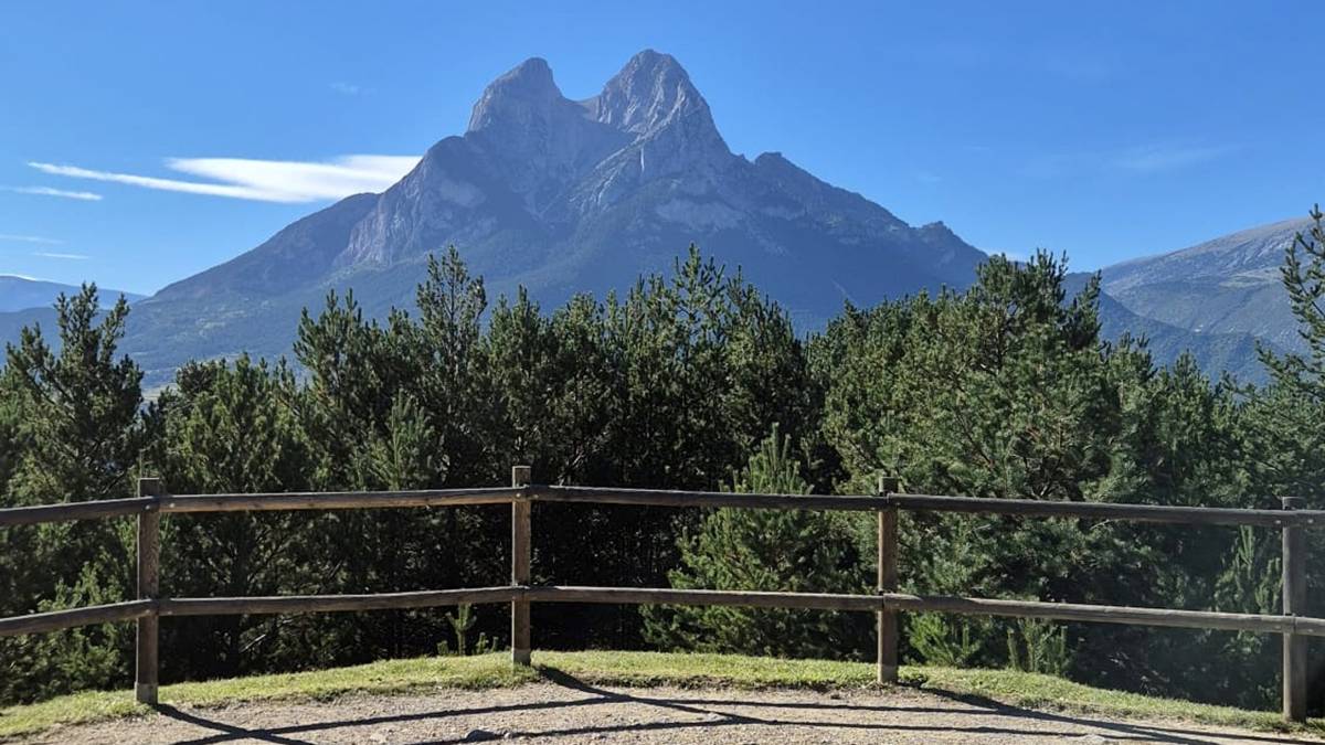 El mirador de Maçaners gaudeix d`una de les vistes més icòniques del Pedraforca