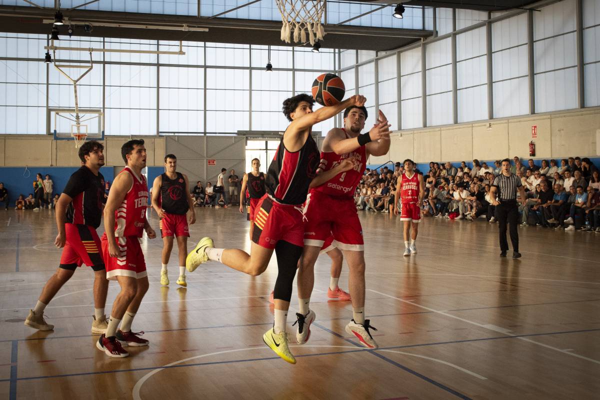 El Sant Pere assalta l’Àrea Olímpica en el derbi