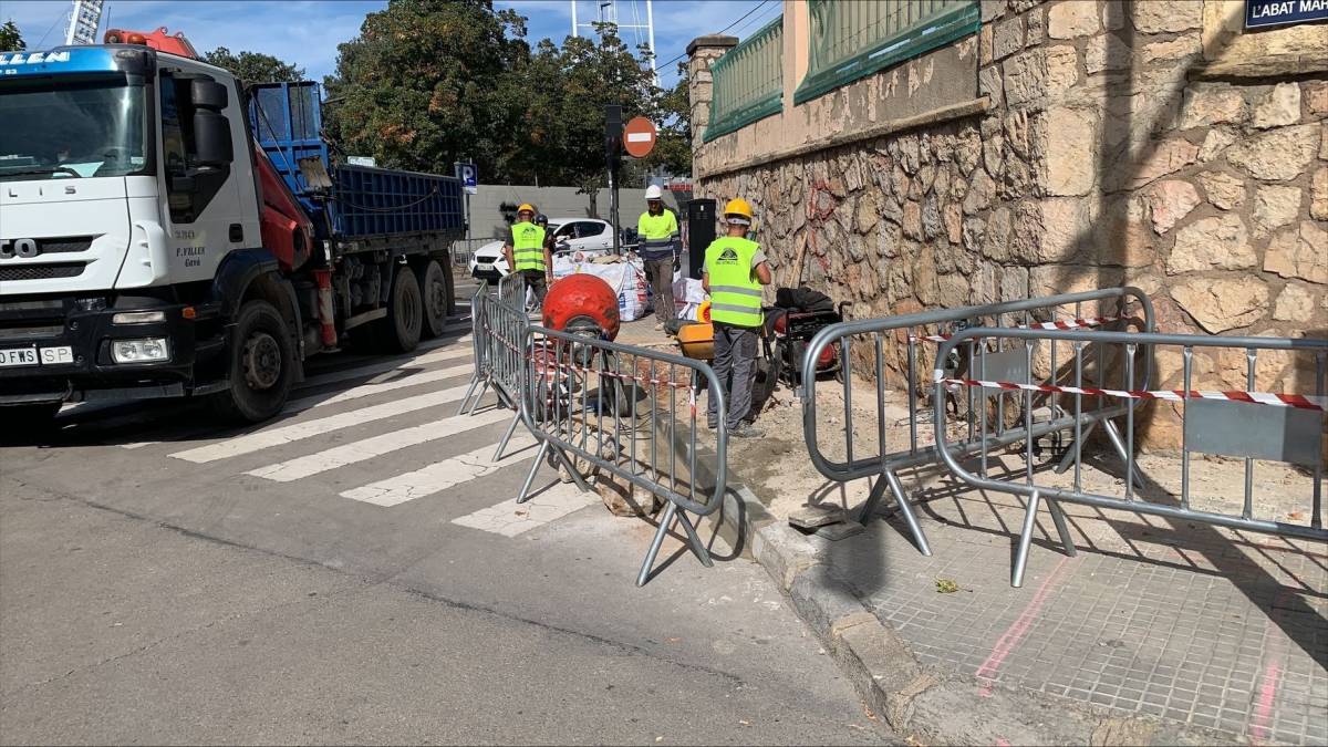 Comencen les obres de renovació de l'asfalt i millora de l’accessibilitat a l’Abat Marcet