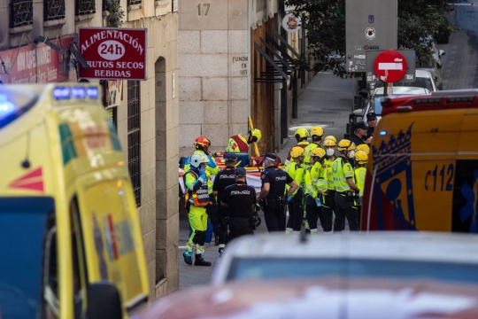 Moren quatre treballadors en l'esfondrament d'un edifici en obres al centre de Madrid