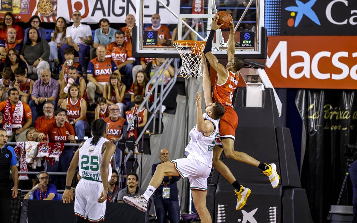 El Baxi Manresa estrena el seu compte de victòries davant un fluix Slask Wroclaw (74-62)