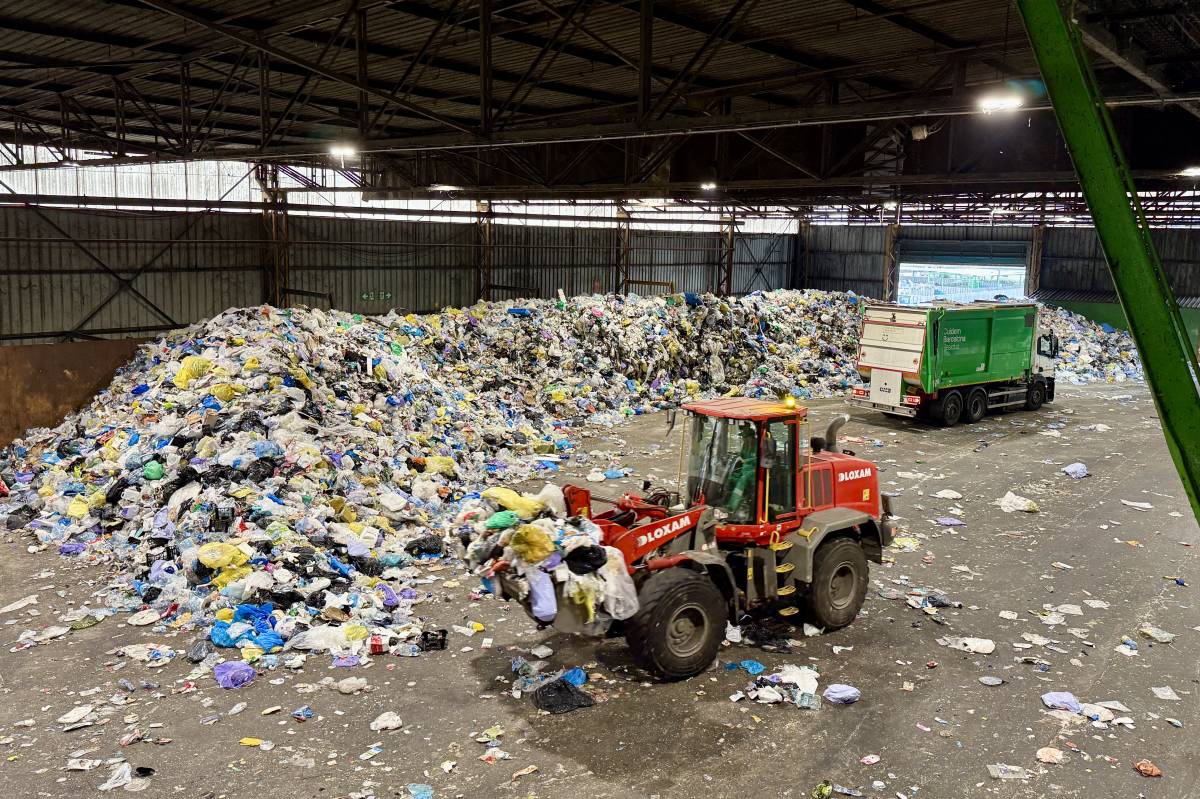 L'AMB construirà una desena de noves plantes de reciclatge i remodelarà els ecoparcs actuals