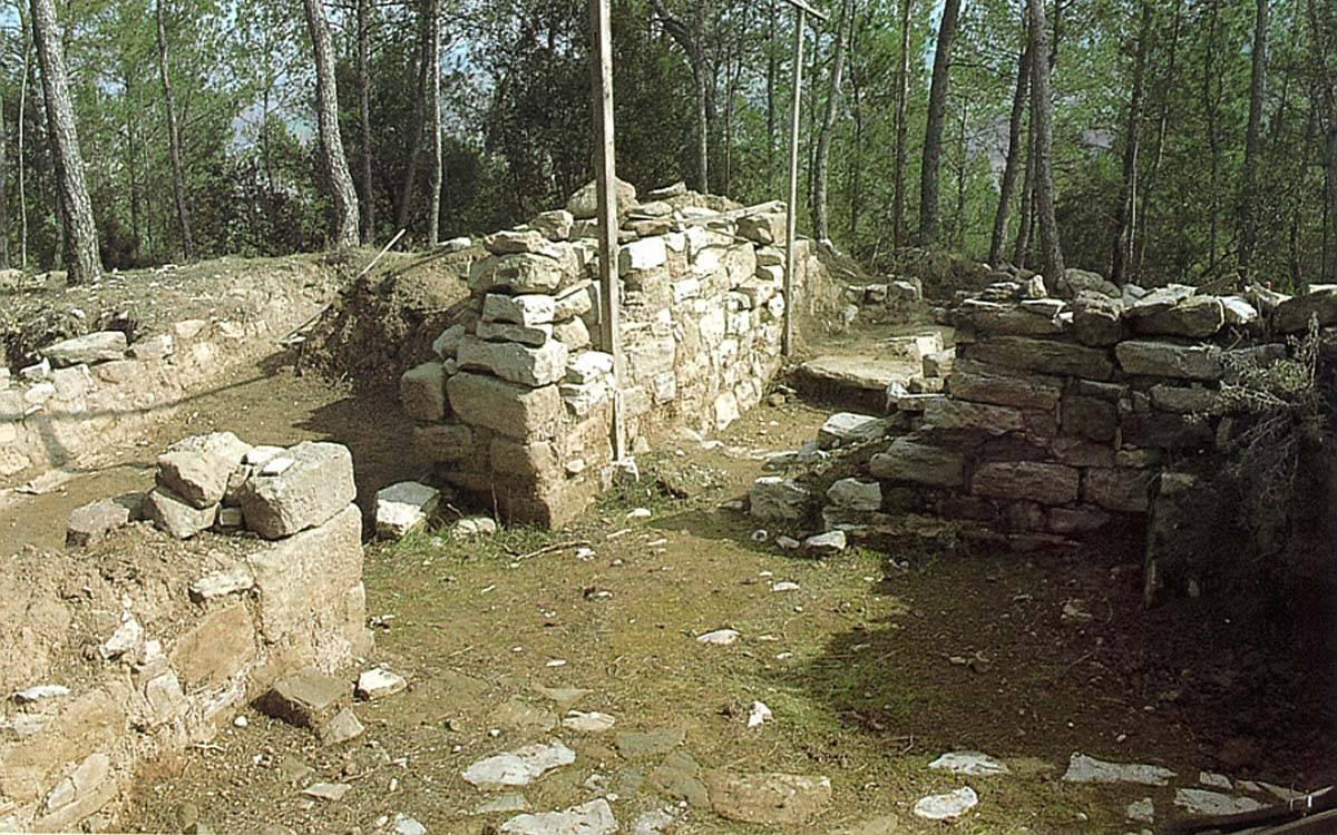 Una caminada per descobrir la Torre Ximberga, el passat medieval de Sant Fruitós