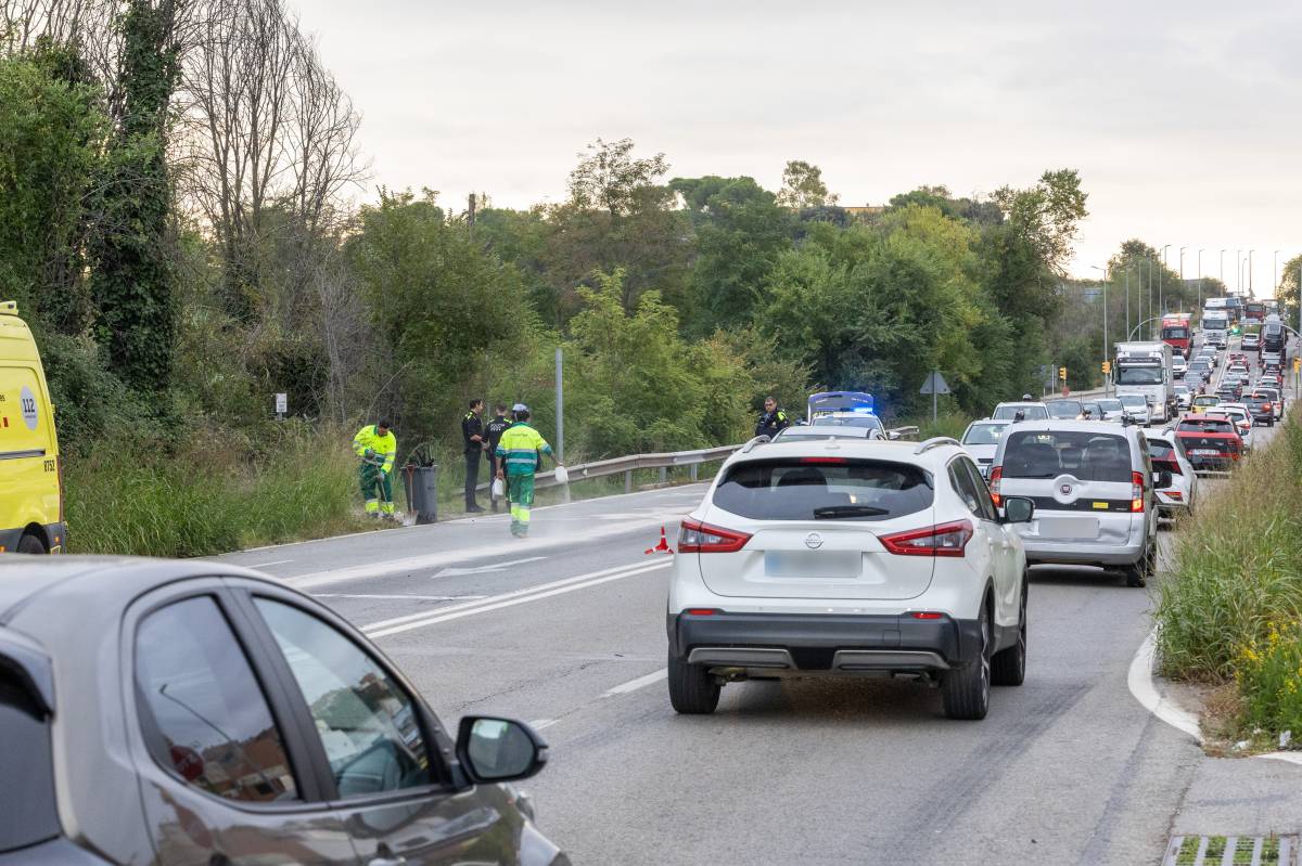 Accident a la B-124 entre Castellar i Sabadell - Juanma Peláez Accident a la B-124 entre Castellar i Sabadell