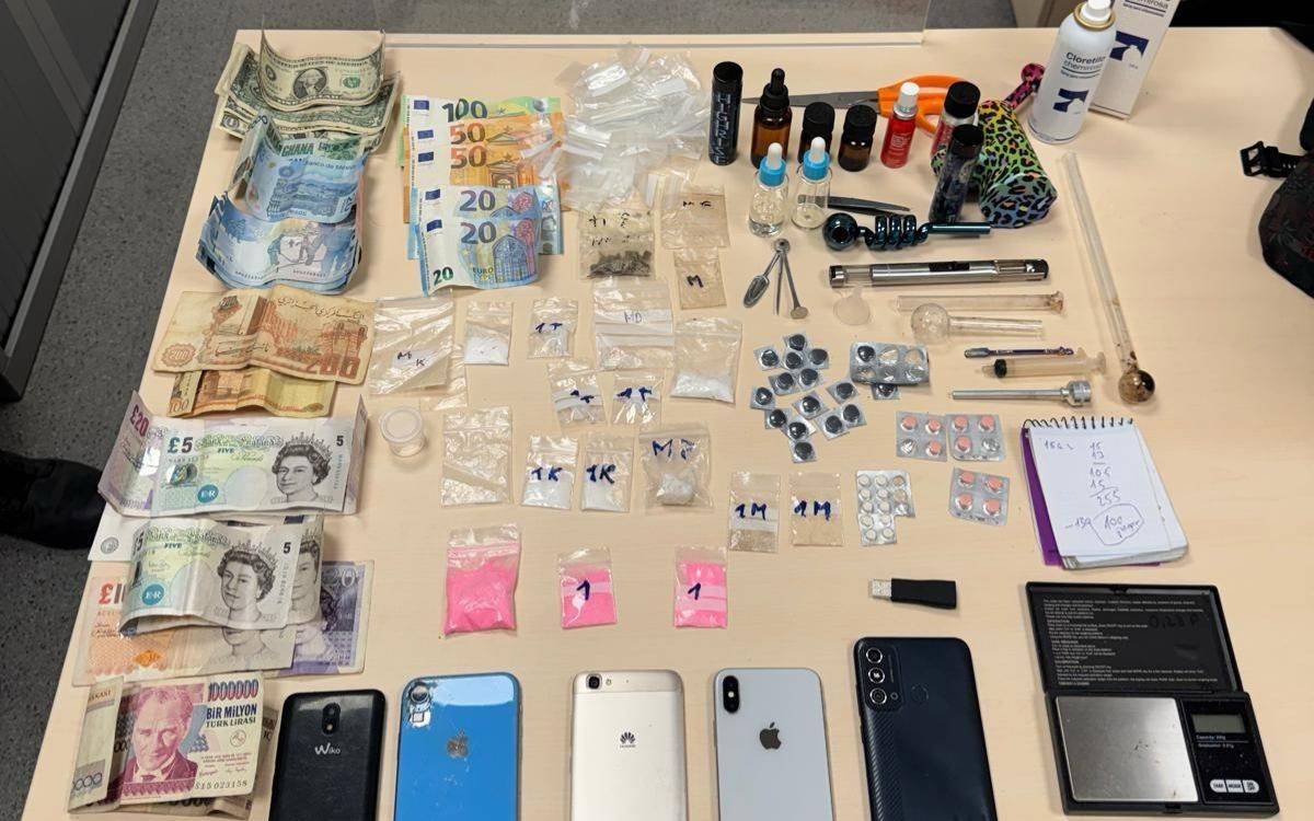 Tres detinguts a Roda de Berà com a presumptes autors d'un delicte de tràfic de drogues