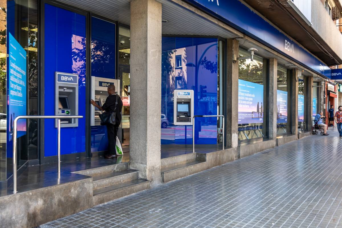 El BBVA amplia l'horari de les oficines i 'call centers' el darrer dia de l'opa