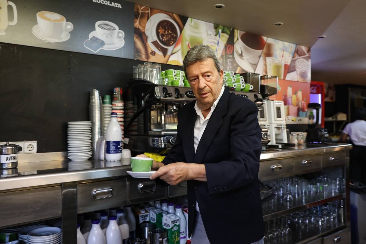 El sabadellenc Miquel Borrell, històric maître de l’Hotel Urpí  -  Víctor Castillo