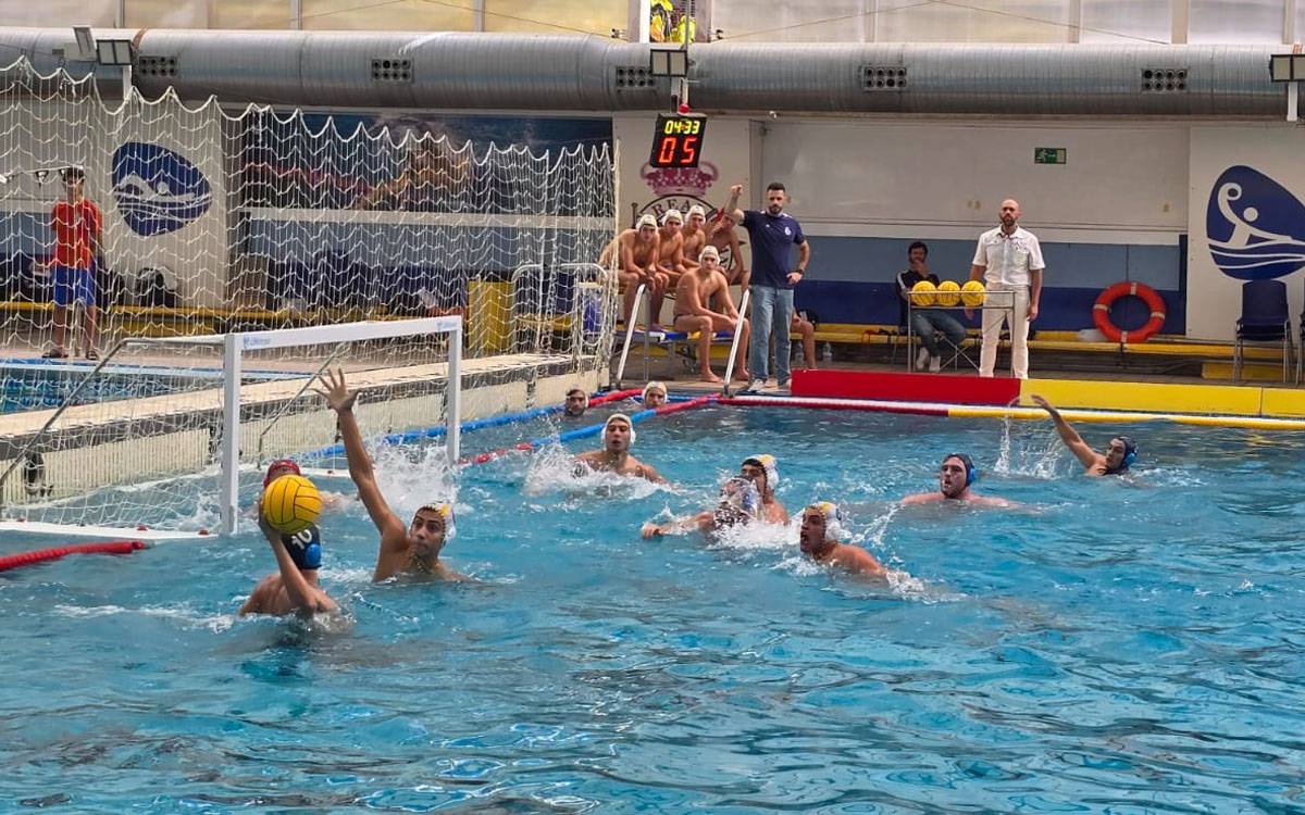 El CN Manresa suma un punt a Madrid però cau als penals en el debut a Segona Divisió