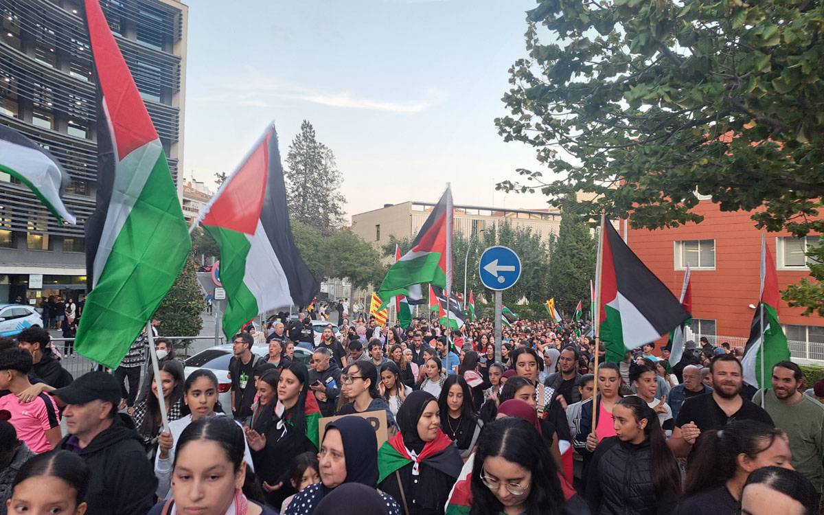 Manresa en Comú regalarà banderes de Palestina en rebuig al partit contra el Hapoel Jerusalem