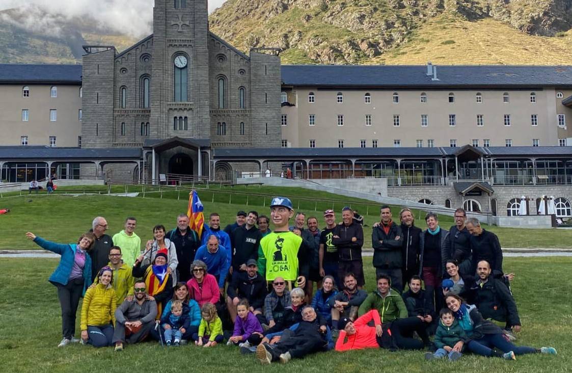 Quan la solidaritat fa camí: el gegantó Mau de Sant Celoni arriba a Núria