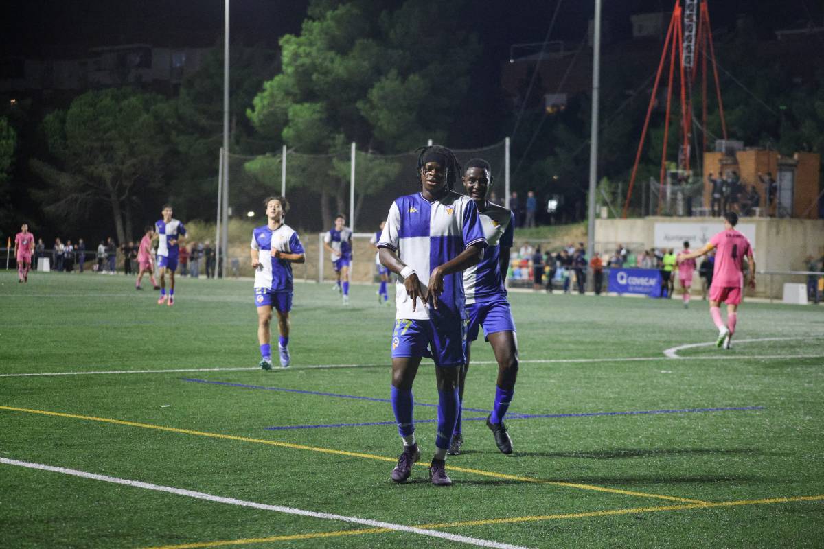 Tafara, després de fer el 3-1 amb un gran xut des de la frontal