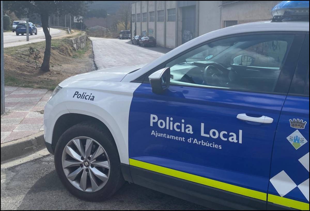 Dos detinguts i tres intents de robatori a Arbúcies