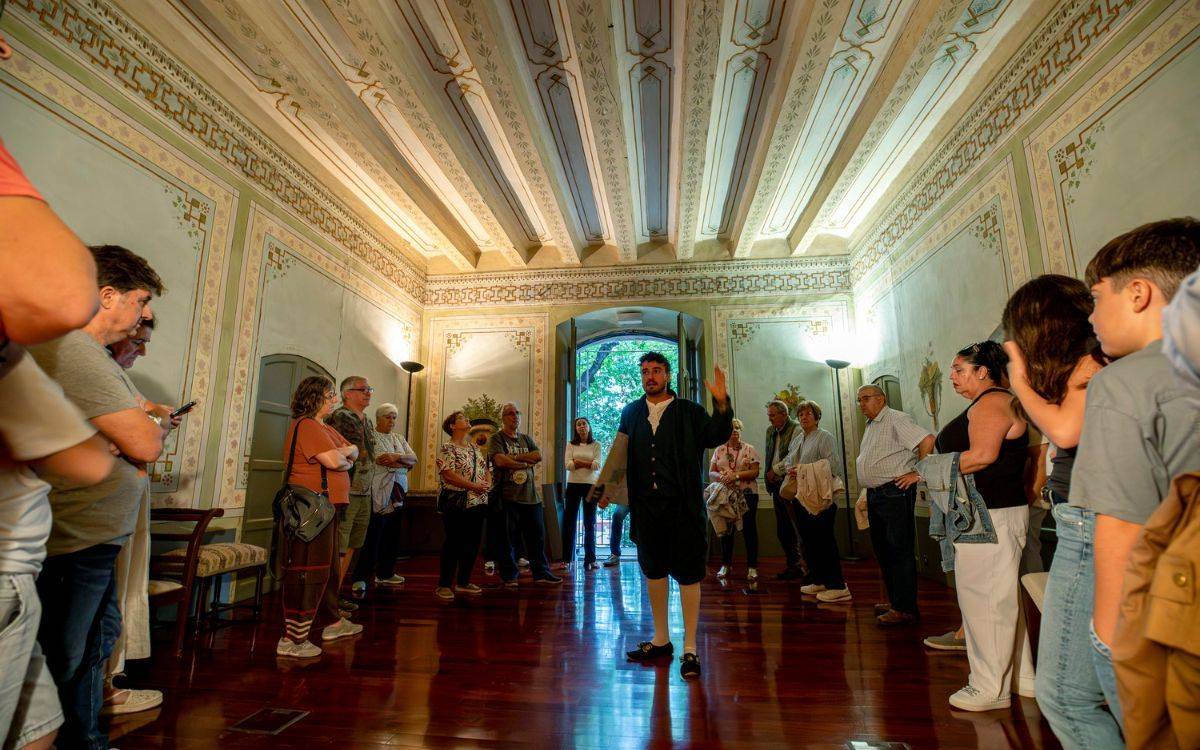 Un centenar de persones reviuen l’esplendor del Castell dels Montoliu del Morell