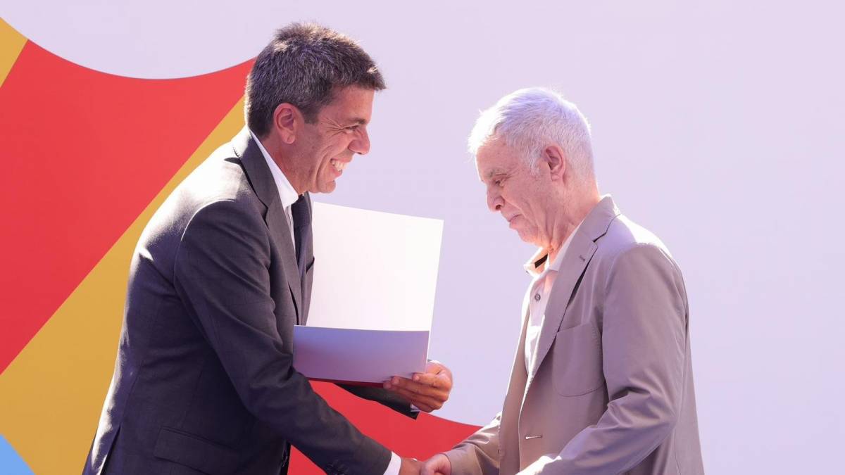 Ferran Torrent renuncia al Premi de les Lletres Valencianes per l'anticatalanisme de Mazón