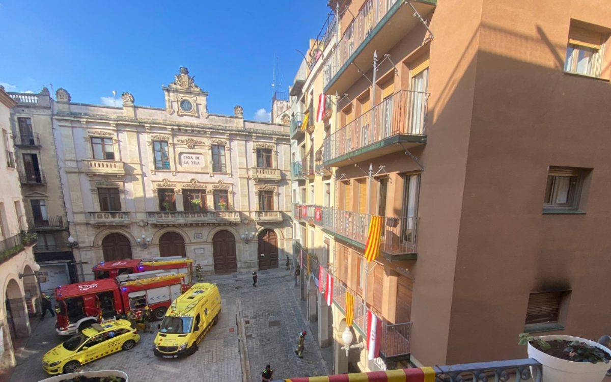 S'incendia una casa a la plaça del Blat de Valls, a tocar del Museu Casteller