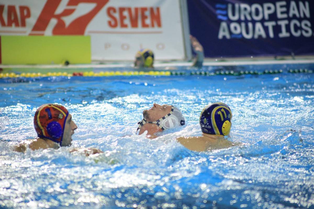 El KEIO CN Sabadell competeix fins al tercer quart, però torna a caure davant del Barceloneta