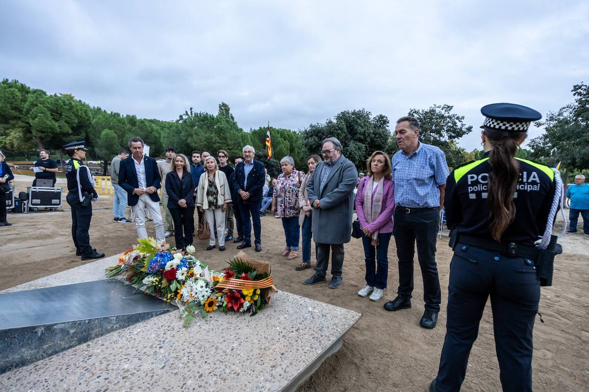 Memorial Lluís Companys a la masia de Can Rull - Juanma Peláez Memorial Lluís Companys a la masia de Can Rull