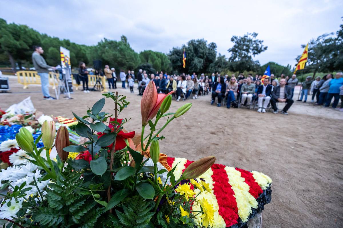 Memorial Lluís Companys a la masia de Can Rull - Juanma Peláez Memorial Lluís Companys a la masia de Can Rull