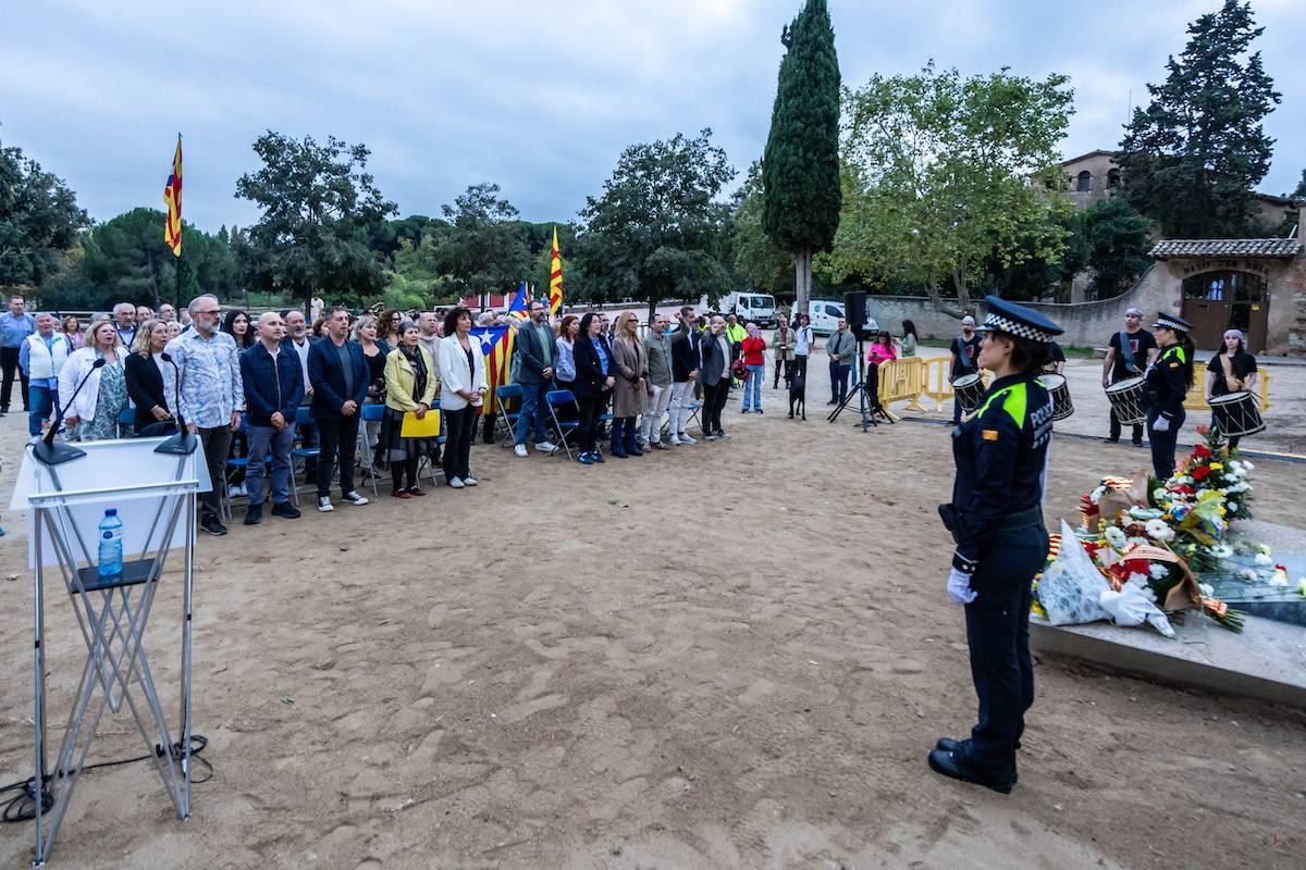 Memorial Lluís Companys a la masia de Can Rull - Juanma Peláez Memorial Lluís Companys a la masia de Can Rull