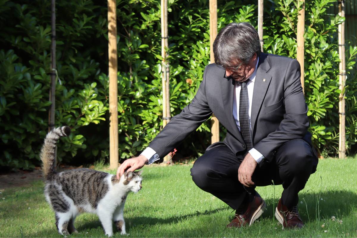 Carles Puigdemont es mentalitza per allargar (encara més) l'exili