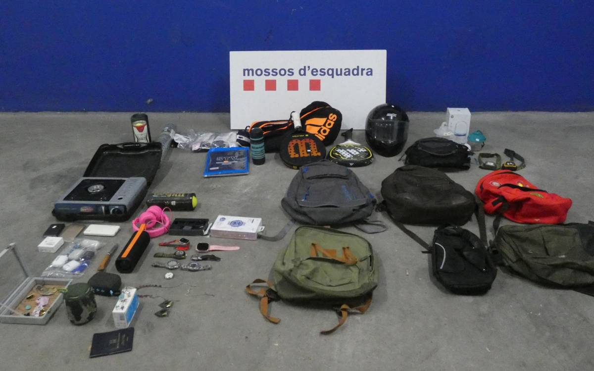 Detall dels objectes robats que no s`han pogut retornar als seus legítims propietaris. - Mossos Detall dels objectes robats que no s`han pogut retornar als seus legítims propietaris.